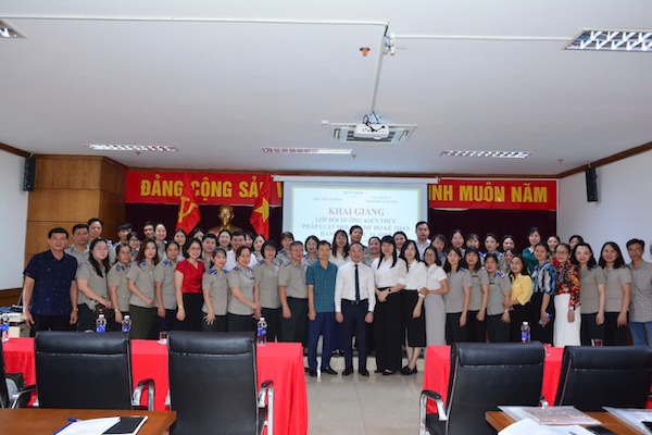 ​Học viện Tư pháp khai giảng Lớp bồi dưỡng kiến thức pháp luật mới về chế độ kế toán hành chính sự nghiệp  - Lớp thứ nhất tổ chức tại Thành phố Hồ Chí Minh
